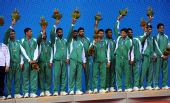 图文：男子卡巴迪颁奖仪式举行 巴基斯坦获铜牌