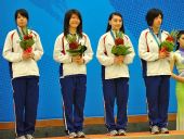 图文：围棋女子团体颁奖仪式 中华台北获得铜牌