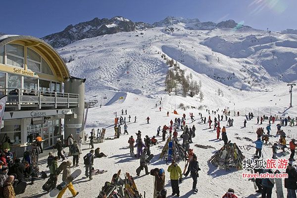 霞慕尼高山滑雪勃朗峰边上的巧克力香