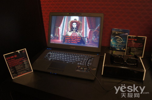 华硕G73系列游戏笔记本全面支持3D技术