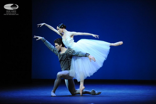 组图:国家大剧院芭蕾Gala 星光汇聚 闪耀芭蕾风