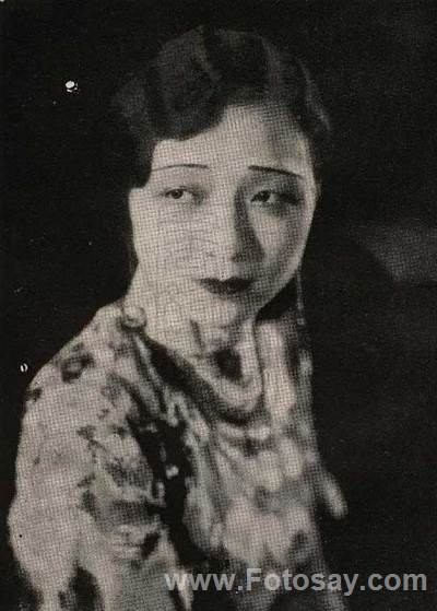 中国黑白电影里的美丽女星(组图)