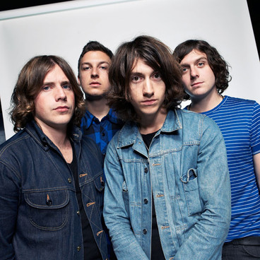 01 Arctic Monkeys