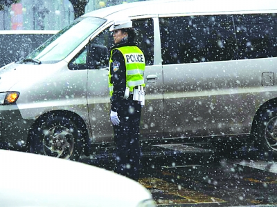 美女中最风雪交警(图)天水美女蒋图片