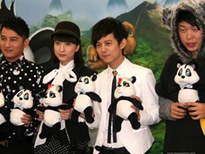 名嘴齐聚《熊猫》首映 快乐家族最抢镜