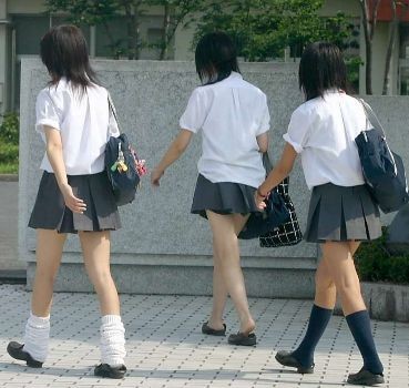 提起日本女高中生的校服