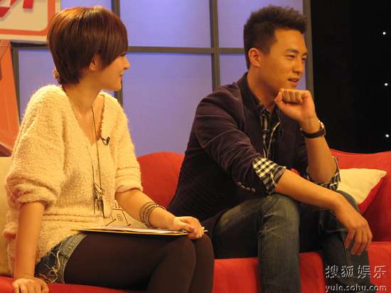 日前,杜淳(在线看影视作品)携由他与薛佳凝主演的电视剧《租个女友