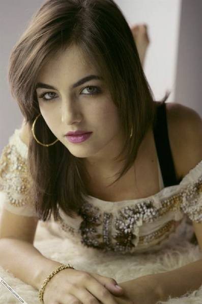 第一名卡米拉·贝勒 camilla belle