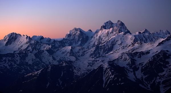 俄罗斯,大高加索山.