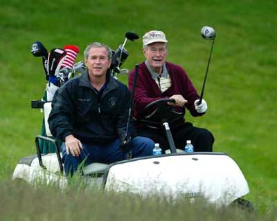 小布什担任第一梯台荣誉主席用高尔夫关注儿童