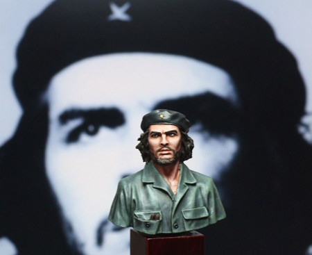 艺术动态  古巴革命家切格瓦拉的经典肖像在20世纪曾风靡世界各地,被