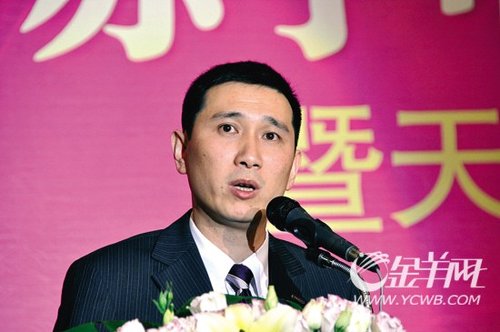 苏宁电器董事长_苏宁电器图片(2)