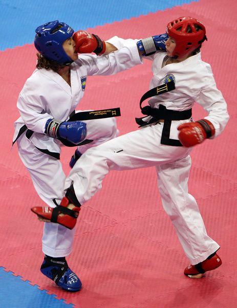 图文:2011世界跆拳道锦标赛 女子比赛瞬间