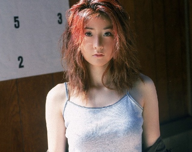 金妍儿领衔体坛平胸美女 贝嫂赫然在列[组图]