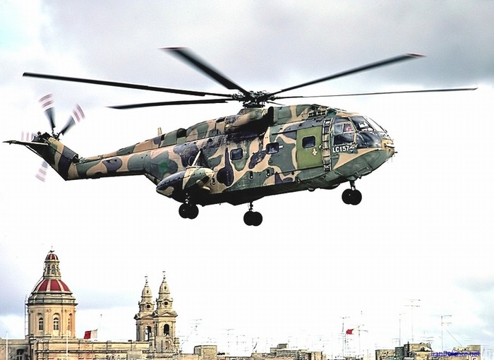 利比亚空军的法国产sa321"超黄蜂"直升机