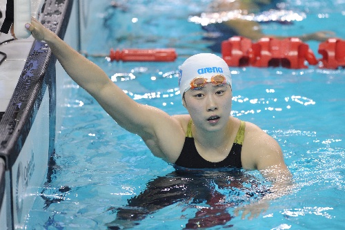 图文:全国游泳冠军赛女200蛙 孙晔抵达终点