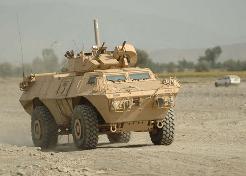 美测试"卫士"装甲车火力性能 曾装备驻伊美军