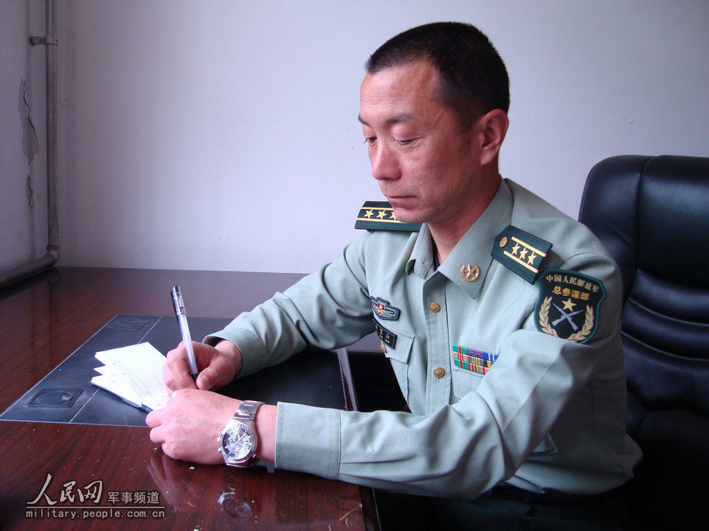 媒体新闻滚动_搜狐资讯   图片:陆军航空兵学院政治部宣传处