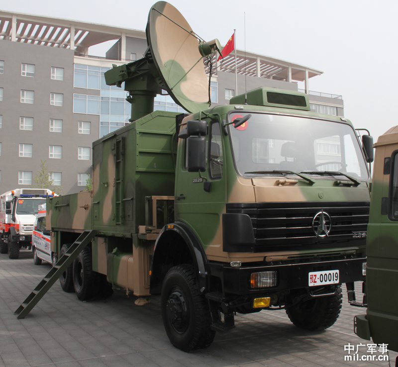 解放军预备役部队装备的通信车