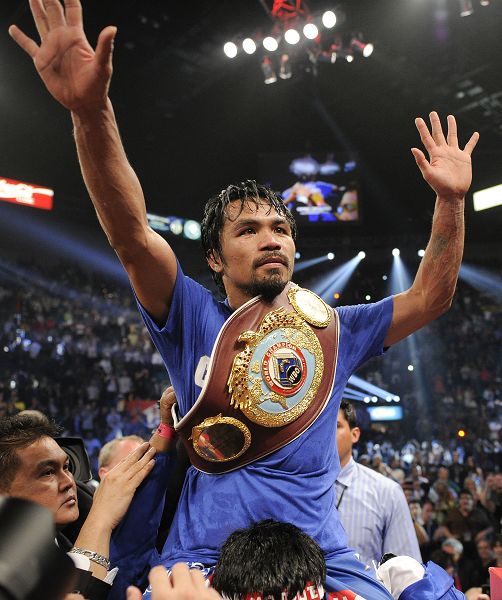 曼尼帕奎奥拳王帕奎奥; manny pacquiao suffered   muscle cramp and