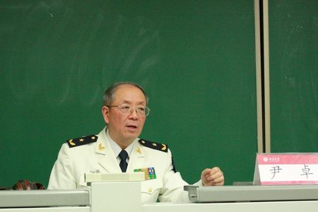 少将于二教506室举办了题为"我国的安全环境和战略机遇期"的交流讲座