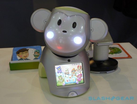 kibot是一个能给小孩讲故事,唱歌,拍照的机器人