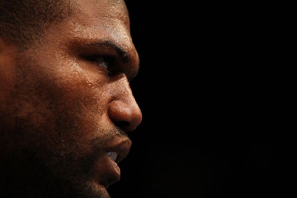 ufc130期在美国在美国拉斯维加斯打响"狼人"昆顿-杰克逊三个回合击败