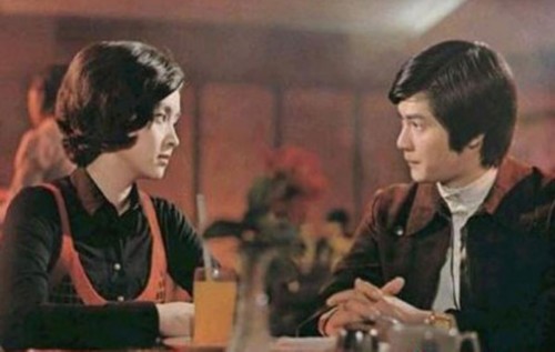 1973年与邓光荣主演的《彩云飞》