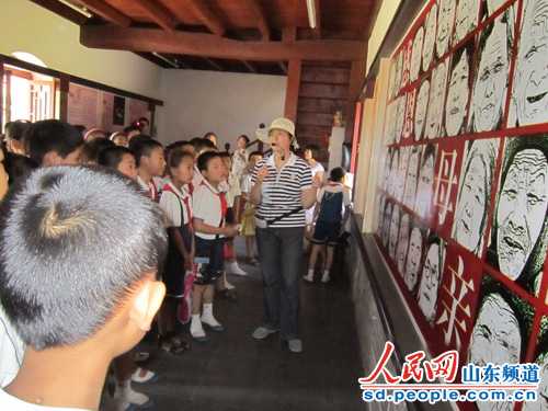 邹城市举办庆六一农村儿童学习传统文化感受