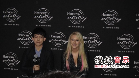 嶼ЯKaya Jones