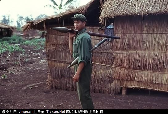 看上世纪红色高棉士兵(组图)-搜狐滚动