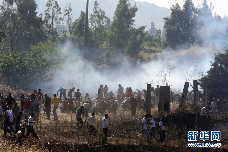 巴勒斯坦示威者与以军在戈兰高地发生冲突(组