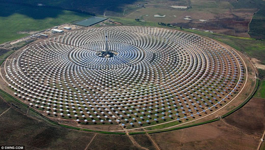 西班牙建造世界首个可夜间发电太阳能电站(图