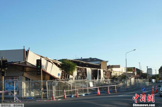 2011年6月13日，新西兰克莱斯特彻奇市基督城发生里氏6.0级强烈地震。美国地质勘探局称，此次地震规模为里氏6.0级，震中距离克莱斯特彻奇市仅10公里，震源深度为11公里。