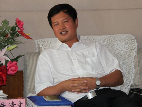 绥化市委书记朱清文:产业项目助推绥化大发展大跨越(图)