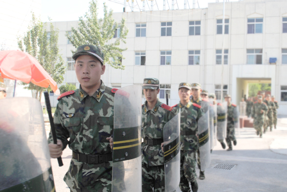 砥砺战斗精神 武警天津某部从难从严练精兵(组图)