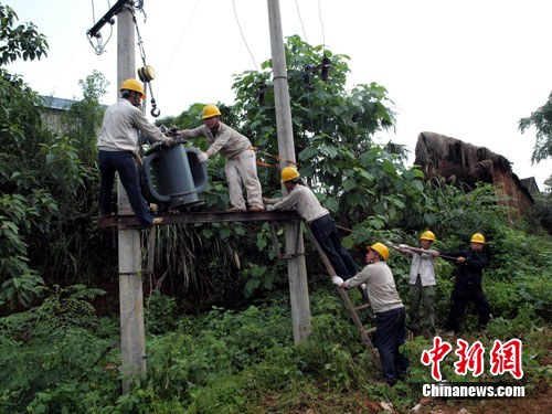 江西鄱阳县人口_江西省第一人口大县(3)