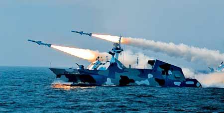 中国海军新型导弹快艇部队写真:海上无影杀手(组图)
