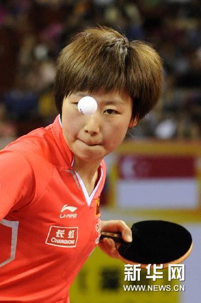 乒乓球中国公开赛: 文佳女单夺冠[组图]