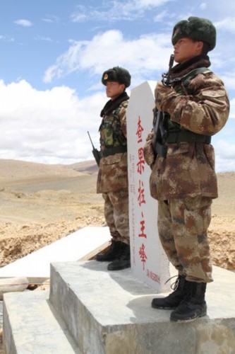 西藏边防行:海拔5300多米的查果拉哨所(组图)