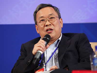 北京大学金融系主任、教授、博导 何小锋