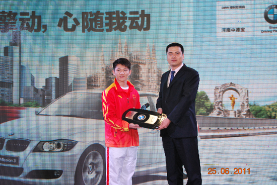 亚运冠军范文博先生新BMW 5系长轴距郑州交