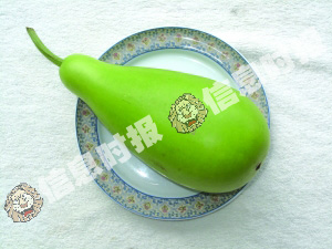 葫芦瓜玉米鲫鱼汤(组图)