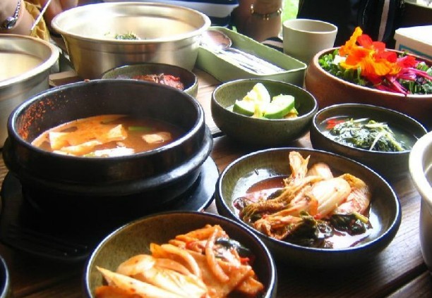 要让更多人品尝韩国美食(图)