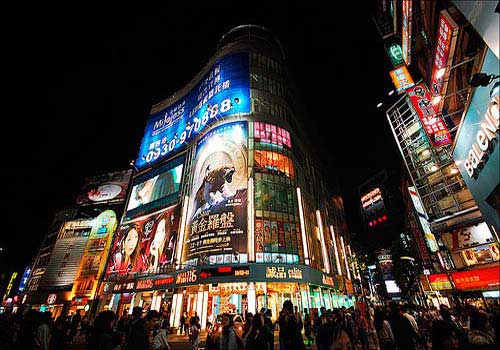 台湾旅游攻略:必去的地标 明星店 演唱会