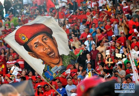 委内瑞拉总统查韦斯回国(组图)