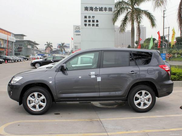 丰田rav4 2011款