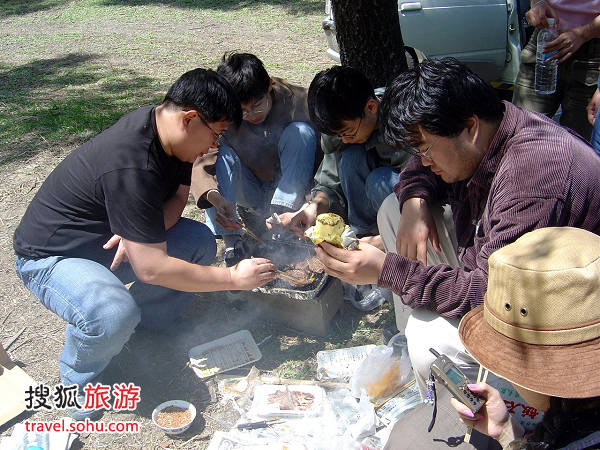 烧烤,谁的手艺更精湛呢?