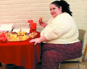 最胖母亲嫌瘦填鸭式增肥 目标成为全球最胖女人(图)