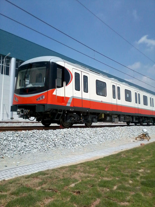 南车广州基地首列总装车下线 广州地铁列车实现本地产